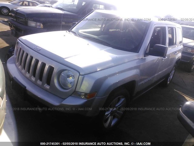 1C4NJPFA6CD566141 - 2012 JEEP PATRIOT LATITUDE SILVER photo 2