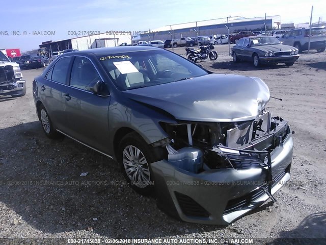 4T1BF1FK3CU527433 - 2012 TOYOTA CAMRY SE/LE/XLE 绿色 照片 1
