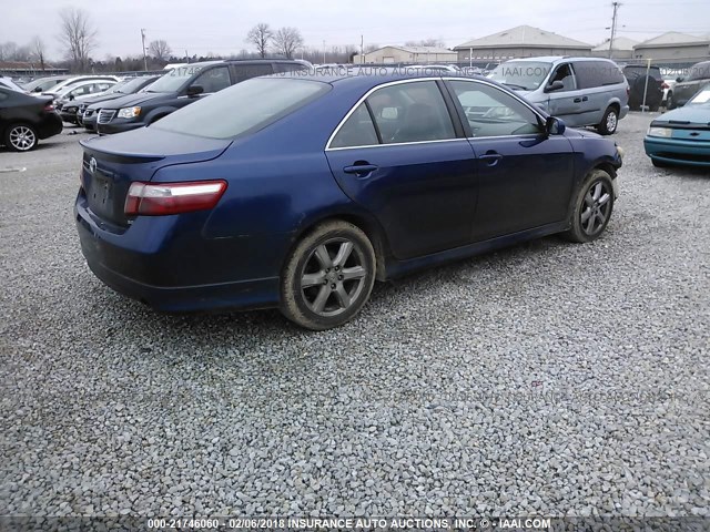 4T1BE46KX9U300589 - 2009 TOYOTA CAMRY SE/LE/XLE BLUE photo 4