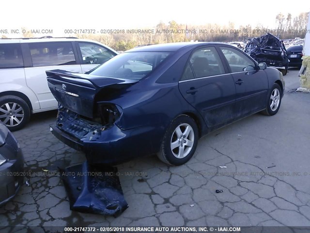 4T1BE32K44U281031 - 2004 TOYOTA CAMRY LE/XLE/SE BLUE photo 4