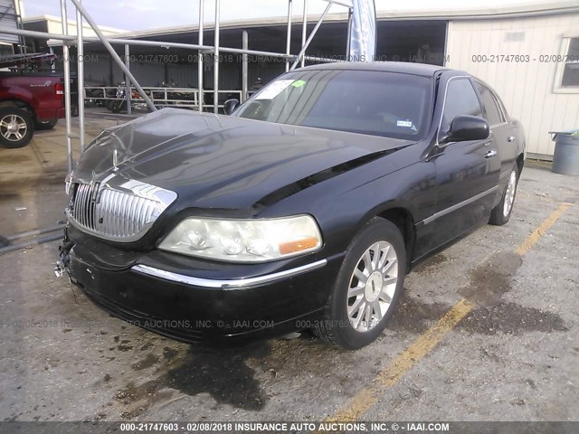 1LNHM81W97Y615050 - 2007 LINCOLN TOWN CAR SIGNATURE BLACK photo 2