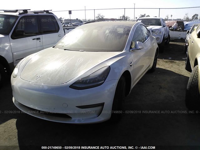 5YJ3E1EA3HF000397 - 2017 TESLA MODEL 3 თეთრი ფოტო 2