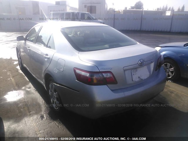 4T1BE46K38U201031 - 2008 TOYOTA CAMRY CE/LE/XLE/SE SILVER photo 3