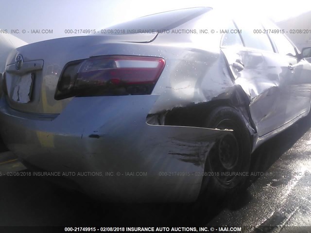 4T1BE46K38U201031 - 2008 TOYOTA CAMRY CE/LE/XLE/SE SILVER photo 6
