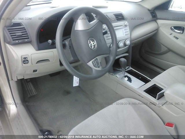 4T1BF3EK4BU649293 - 2011 TOYOTA CAMRY SE/LE/XLE Золотой фото 5