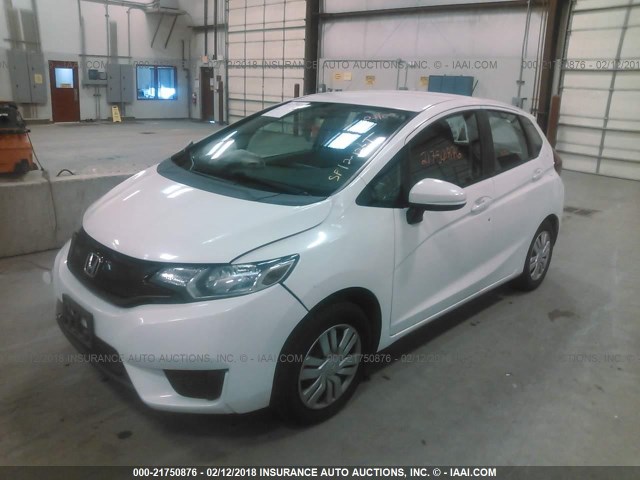 3HGGK5H55FM760065 - 2015 HONDA FIT LX WHITE photo 2