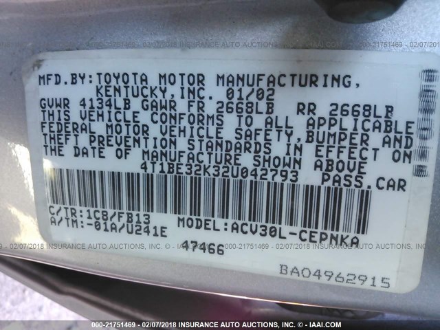 4T1BE32K32U042793 - 2002 TOYOTA CAMRY LE/XLE/SE 银色 照片 9