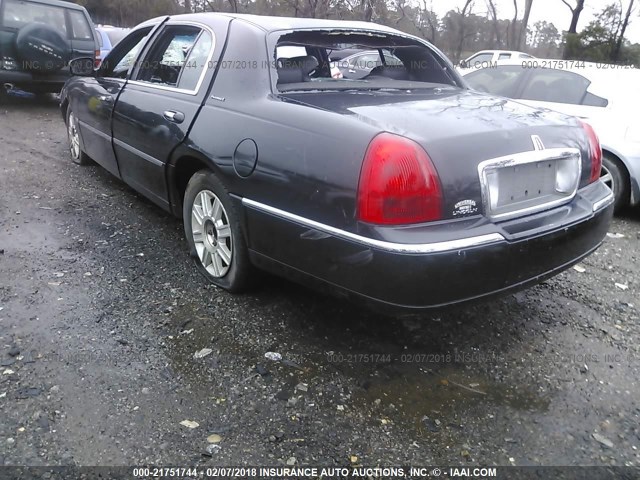 2LNBL8EV2BX757002 - 2011 LINCOLN TOWN CAR EXECUTIVE L BLACK photo 3