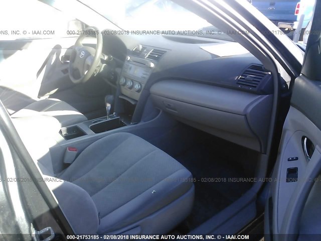 4T1BE46K47U643993 - 2007 TOYOTA CAMRY NEW GENERAT CE/LE/XLE/SE GRAY photo 5