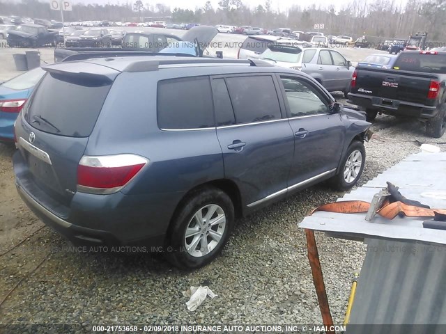 5TDBK3EH4CS131212 - 2012 TOYOTA HIGHLANDER SE BLUE photo 4