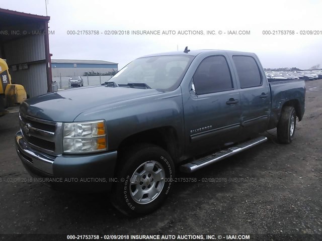 3GCRCSE09AG229809 - 2010 CHEVROLET SILVERADO C1500 LT BLUE photo 2