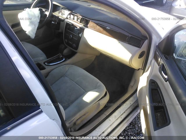 2G1WA5EK1A1200396 - 2010 CHEVROLET IMPALA LS WHITE photo 5