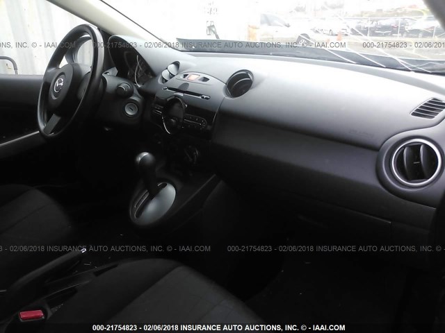 JM1DE1KYXE0174600 - 2014 MAZDA MAZDA2 SPORT BLUE photo 5