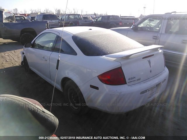 1G2AS18H797264601 - 2009 PONTIAC G5 WHITE photo 3