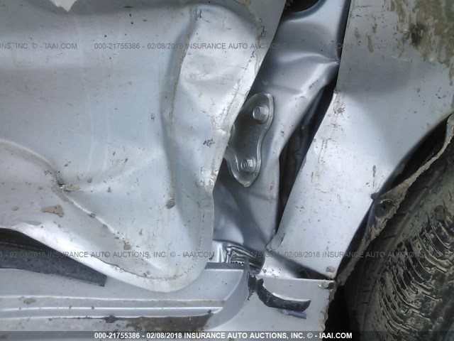 4T1BF1FK8EU410384 - 2014 TOYOTA CAMRY L/SE/LE/XLE 银色 照片 6