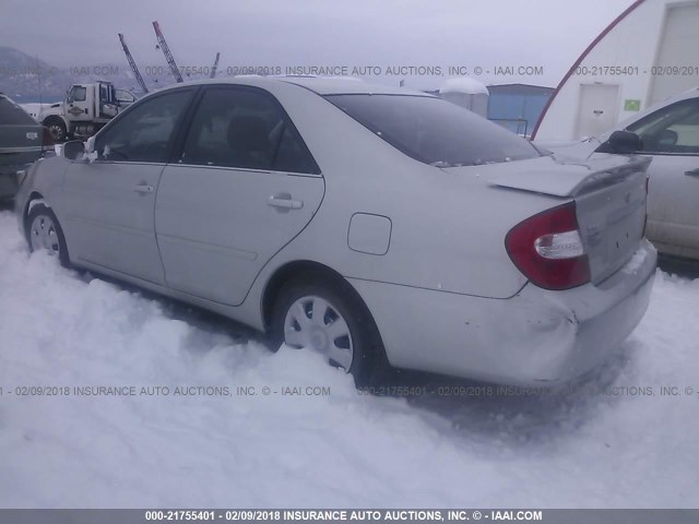 4T1BE32K24U814123 - 2004 TOYOTA CAMRY LE/XLE/SE SILVER photo 3