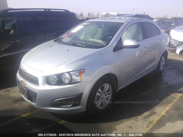 1G1JC5SG8F4148751 - 2015 CHEVROLET SONIC LT SILVER photo 2