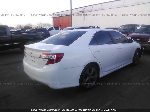 4T1BK1FK7CU504314 - 2012 TOYOTA CAMRY SE/XLE WHITE photo 4