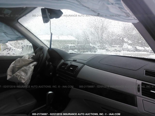 WBXPC93447WF03987 - 2007 BMW X3 3.0SI SILVER photo 5