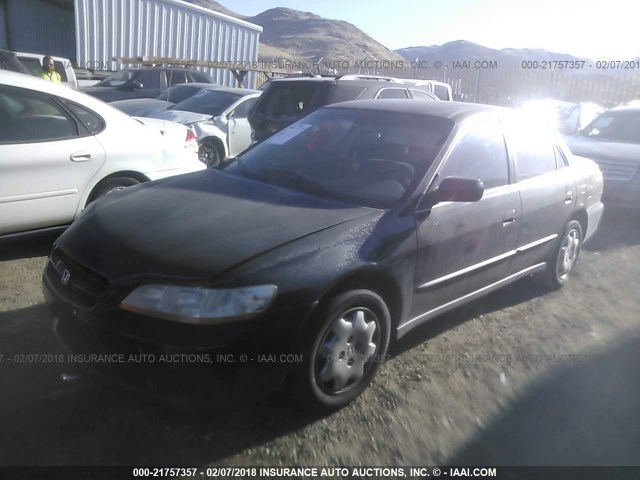 1HGCG5646WA226354 - 1998 HONDA ACCORD LX BLACK photo 2