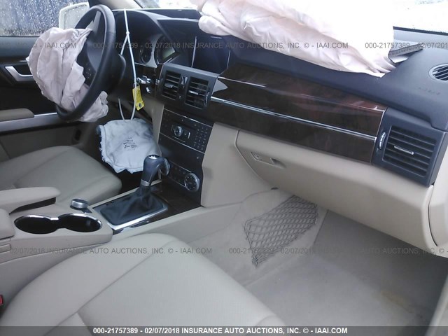 WDCGG8HB2CF921307 - 2012 MERCEDES-BENZ GLK 350 4MATIC WHITE photo 5