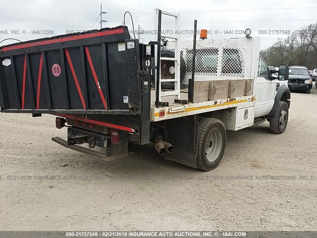 1FDAF56R88EE18807 - 2008 FORD F550 SUPER DUTY WHITE photo 4