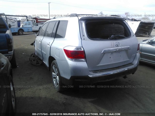 5TDDK3EH7DS189972 - 2013 TOYOTA HIGHLANDER LIMITED SILVER photo 3