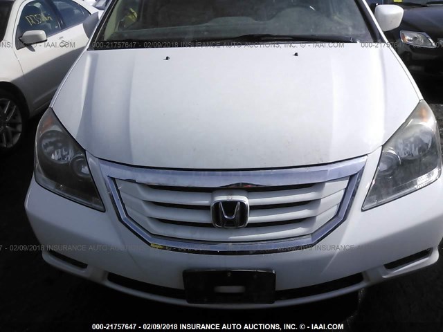 5FNRL3H63AB093818 - 2010 HONDA ODYSSEY EXL WHITE photo 6