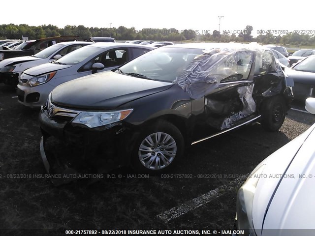 4T4BF1FK2CR205145 - 2012 TOYOTA CAMRY SE/LE/XLE შავი ფოტო 2