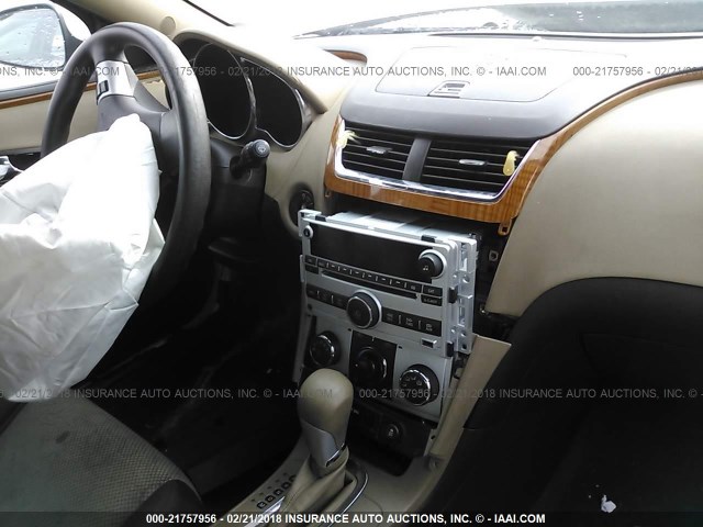 1G1ZC5E07CF397799 - 2012 CHEVROLET MALIBU 1LT WHITE photo 5