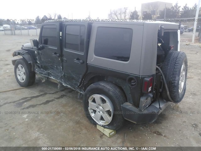 1J4HA5H16AL231795 - 2010 JEEP WRANGLER UNLIMITE SAHARA GREEN photo 3