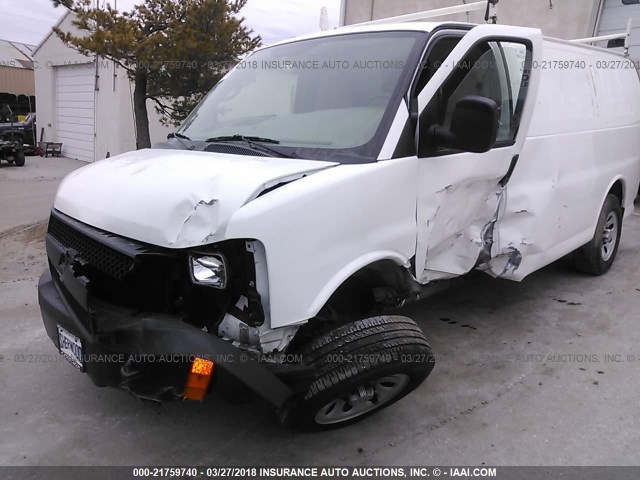 1GCSGAFX4C1105542 - 2012 CHEVROLET EXPRESS G1500  WHITE photo 6