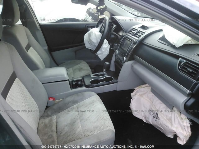 4T1BF1FK1CU144980 - 2012 TOYOTA CAMRY SE/LE/XLE 黑色 照片 5