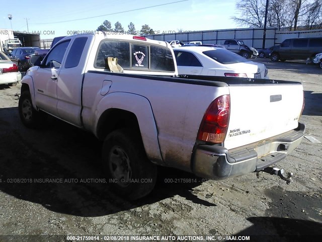 5TEUX42N68Z565717 - 2008 TOYOTA TACOMA ACCESS CAB WHITE photo 3