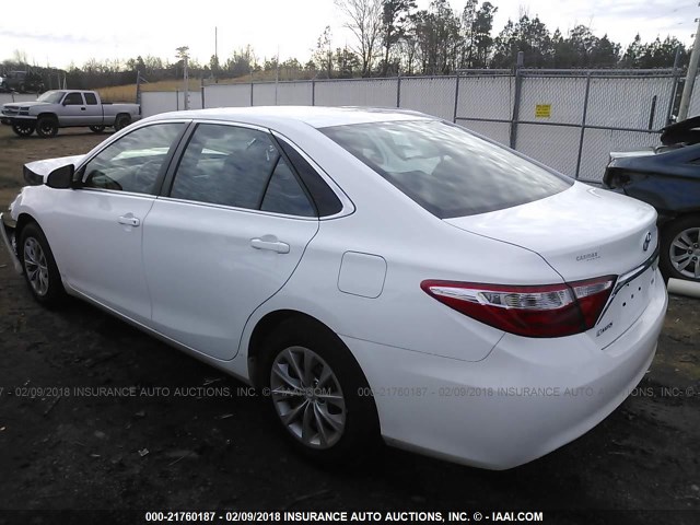 4T1BF1FK3FU046764 - 2015 TOYOTA CAMRY LE/XLE/SE/XSE Blanc photo 3