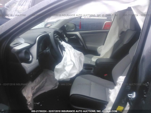 JTMRFREV7JJ193094 - 2018 TOYOTA RAV4 ADVENTURE/XLE 灰色 照片 5