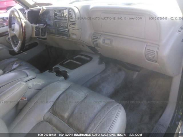 1GYEK63R7YR179460 - 2000 CADILLAC ESCALADE LUXURY Schwarz Foto 5