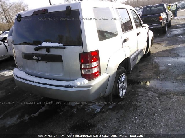 1J4PN2GK2BW518737 - 2011 JEEP LIBERTY SPORT 银色 照片 4