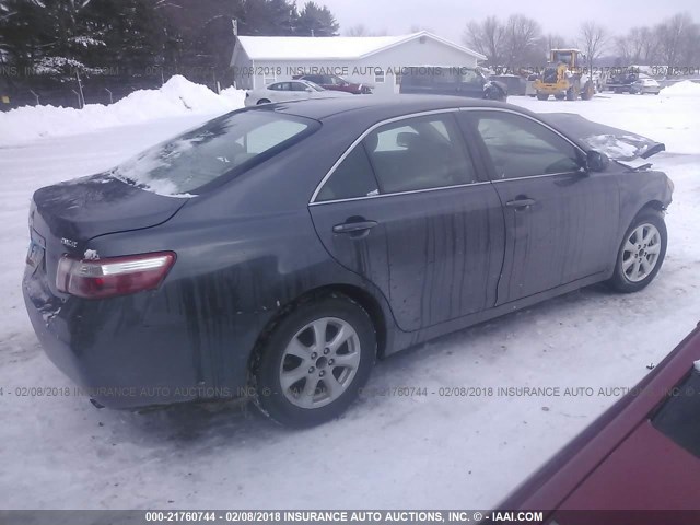 4T1BE46K47U094506 - 2007 TOYOTA CAMRY NEW GENERAT CE/LE/XLE/SE GRAY photo 4