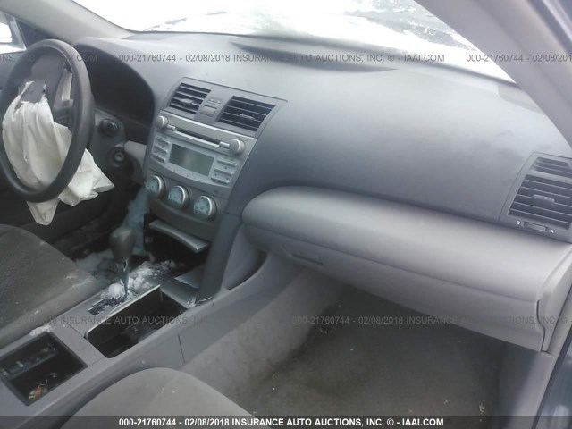 4T1BE46K47U094506 - 2007 TOYOTA CAMRY NEW GENERAT CE/LE/XLE/SE GRAY photo 5