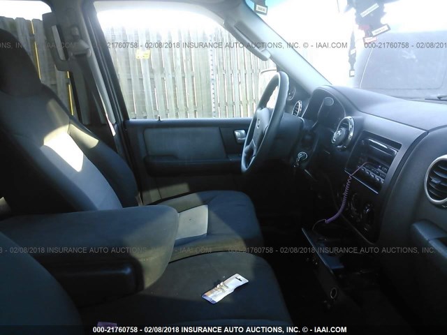 1FMRU15W83LB08007 - 2003 FORD EXPEDITION XLT 灰色 照片 5