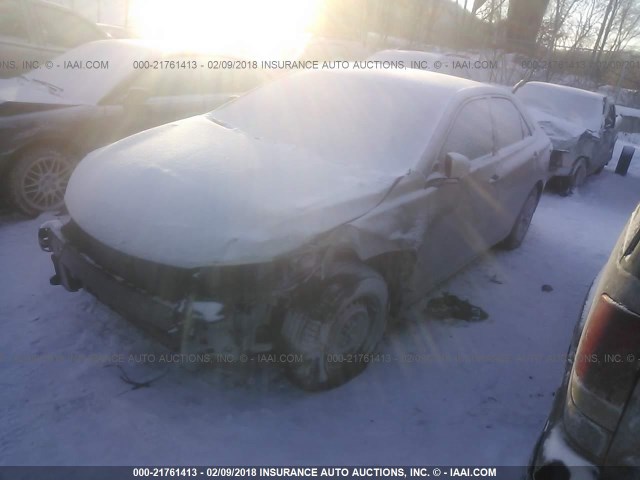 4T4BF1FK2GR526110 - 2016 TOYOTA CAMRY LE/XLE/SE/XSE თაფლისფერი ფოტო 2