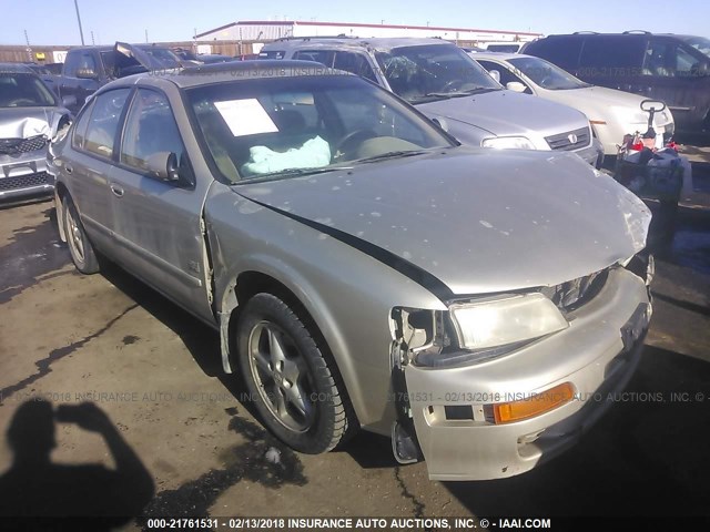 JN1CA21D9XT818748 - 1999 NISSAN MAXIMA GLE/GXE/SE Champagne photo 1