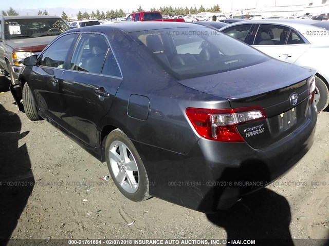 4T1BF1FK9EU848878 - 2014 TOYOTA CAMRY L/SE/LE/XLE 灰色 照片 3