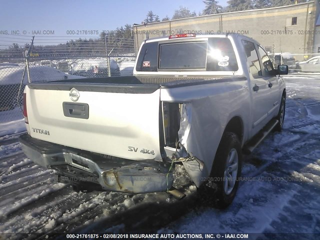 1N6AA0EJ6DN302563 - 2013 NISSAN TITAN S/SV/SL/PRO-4X SILVER photo 4