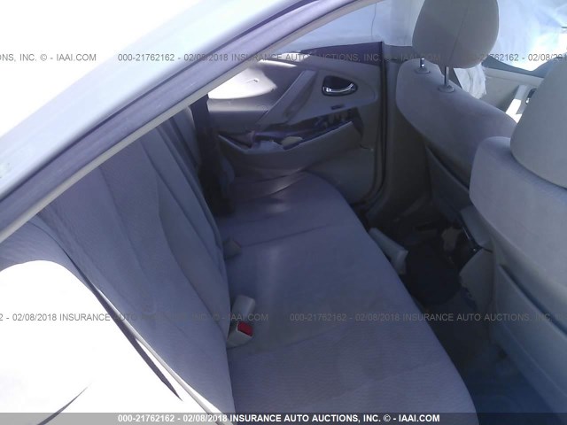 4T4BF3EK1BR219193 - 2011 TOYOTA CAMRY SE/LE/XLE WHITE photo 8