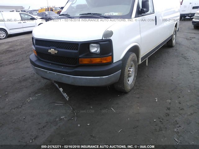 1GC2GUDG0A1155646 - 2010 CHEVROLET EXPRESS G3500  WHITE photo 6