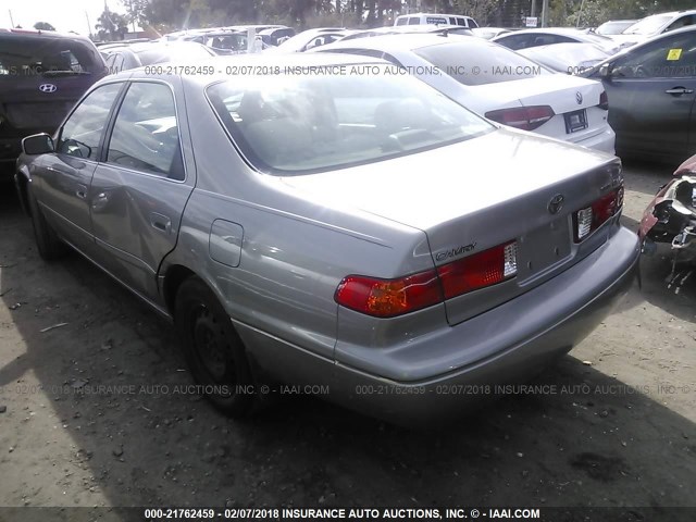 JT2BG22K1Y0391274 - 2000 TOYOTA CAMRY CE/LE/XLE 灰色 照片 3