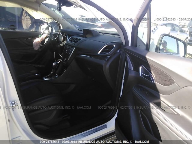 KL4CJBSB5GB638371 - 2016 BUICK ENCORE CONVENIENCE 白色 照片 5