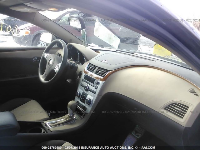 1G1ZC5E17BF226087 - 2011 CHEVROLET MALIBU 1LT 灰色 照片 5